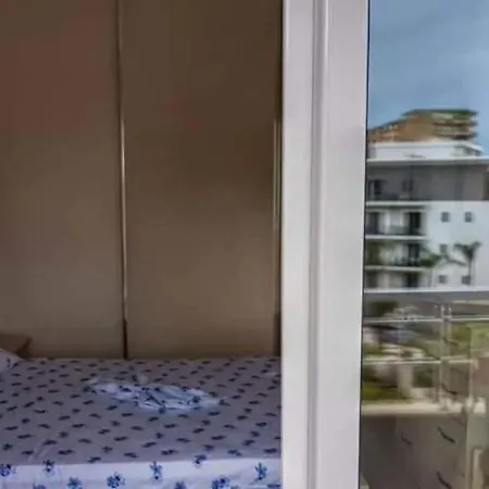 Relax Sea View Apartament * Sarandë